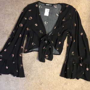 Black floral tie front cropped top